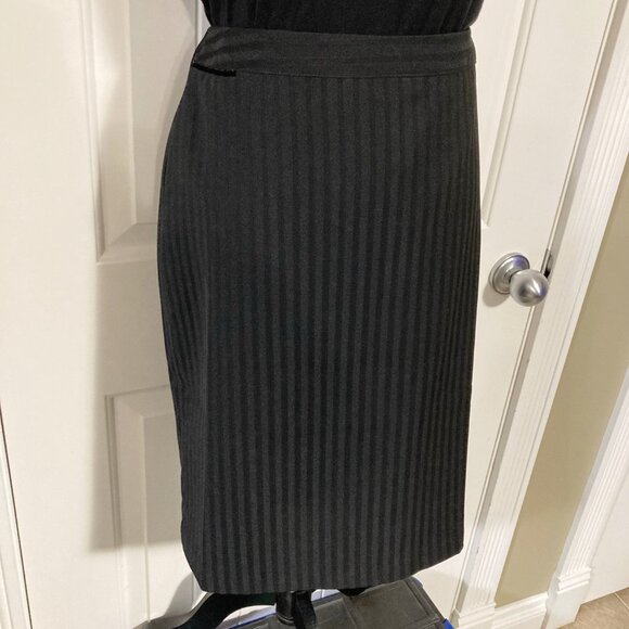 REITMANS Black ribbed pencil skirt ~ Y2K goth MEDIUM LARGE striped lined skirt - Picture 6 of 14
